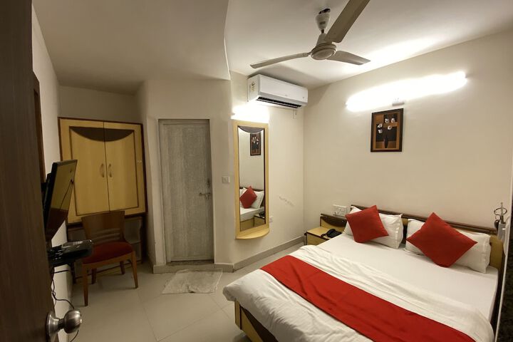 Room 21 of 52
