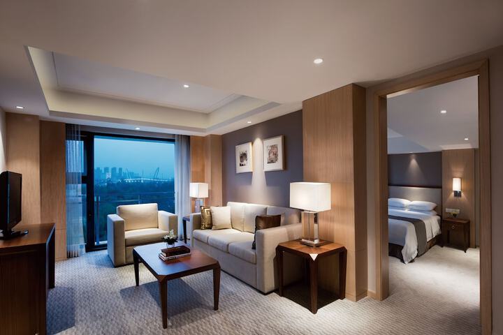 Room 7 of 41