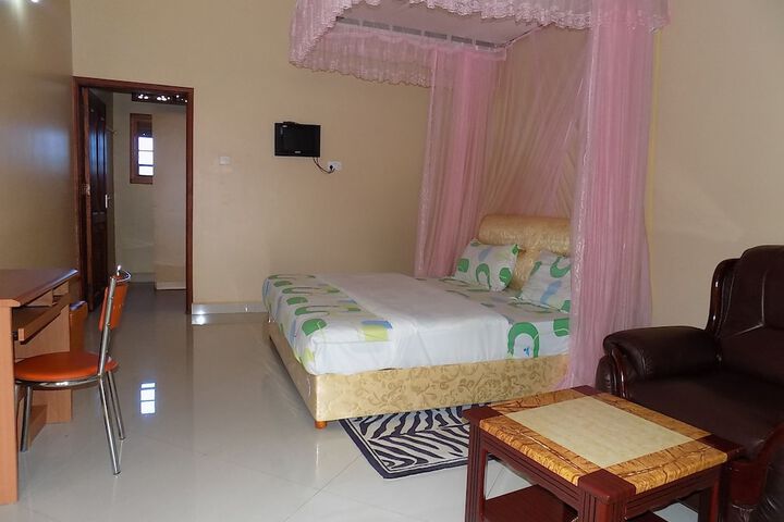 Room 5 of 43