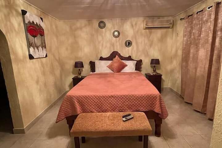 Room 13 of 29