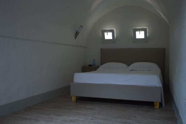 Room 4 of 24