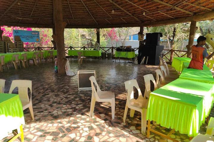 Ballroom/Hall 14 of 18