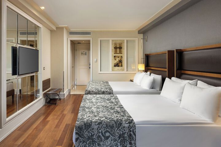 Room 14 of 54