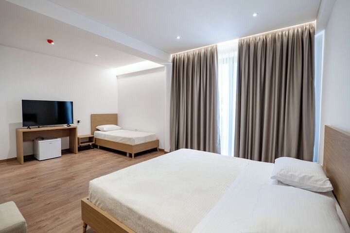 Room 25 of 58