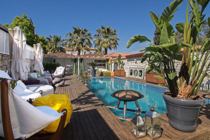The Six Alaçatı Hotel in Cesme