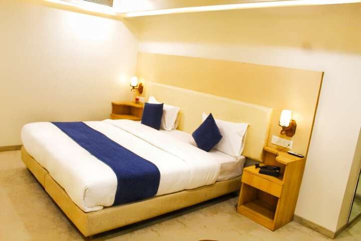 Room 20 of 34