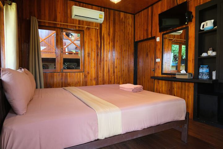Room 16 of 119