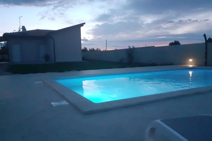 Serene Holiday Home in Novigrad With Private Pool