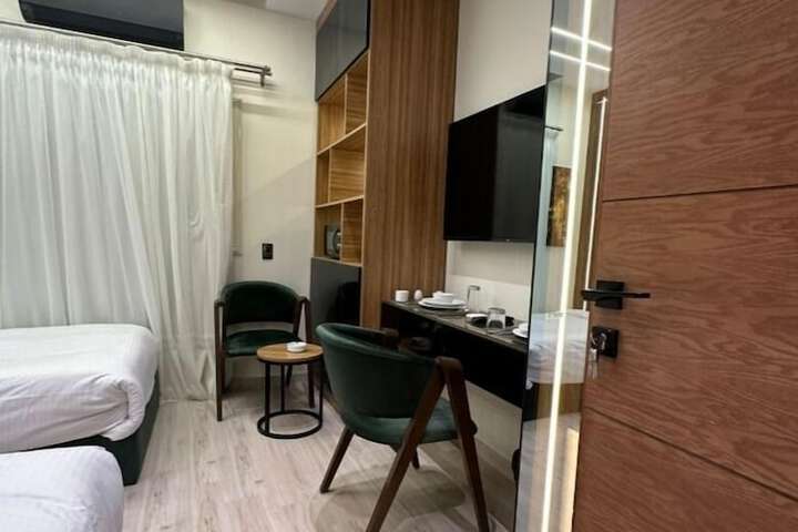 Room 28 of 101