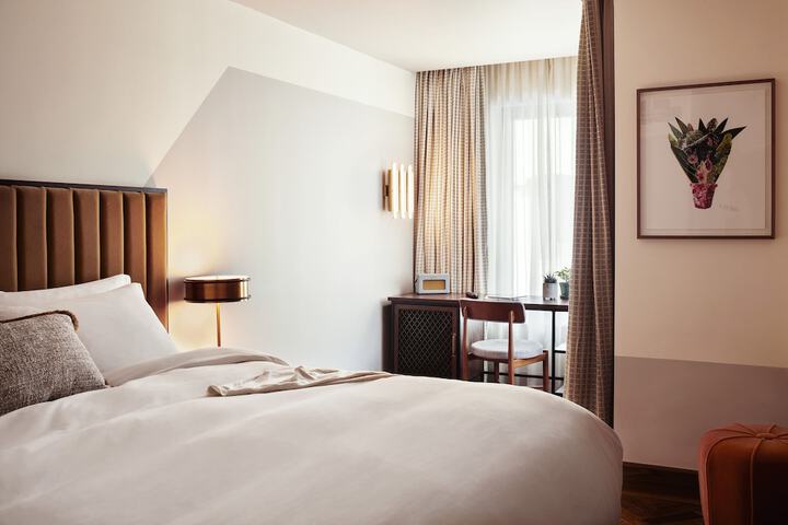 Room 21 of 54