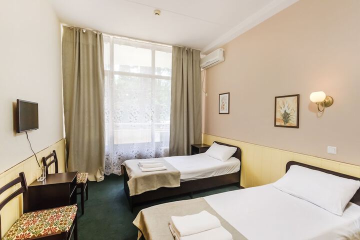 Room 14 of 30