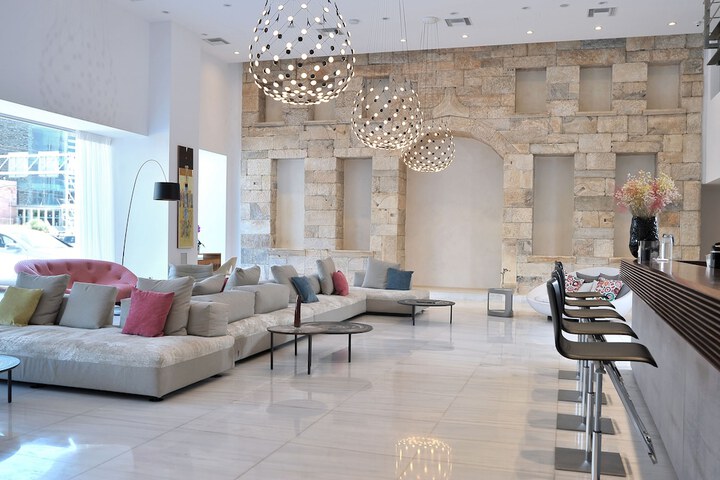 Guest Lobby
