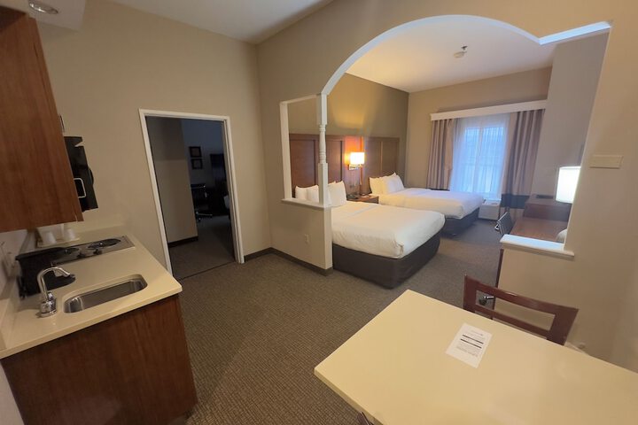 Room 20 of 77