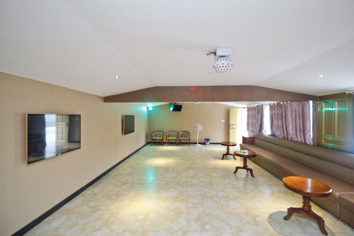 Jinling Holiday Hotel