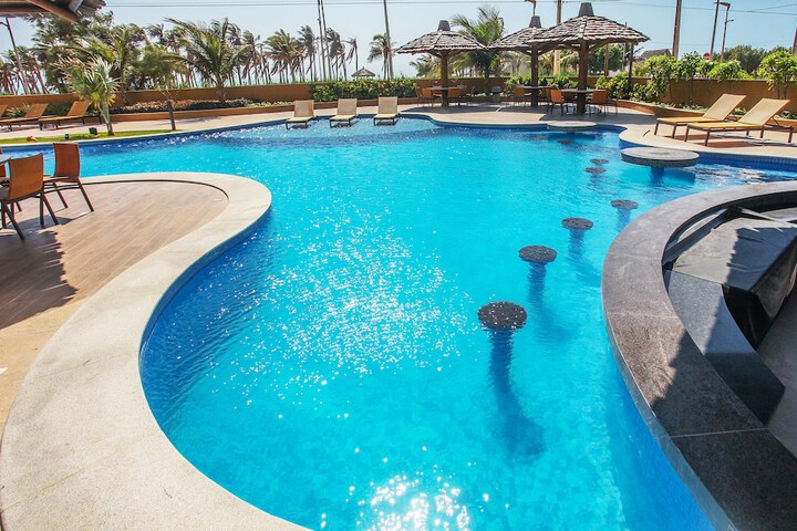 Pool 104 of 122