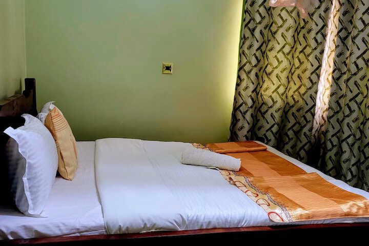 Room 10 of 63