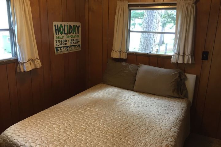 Room 60 of 199