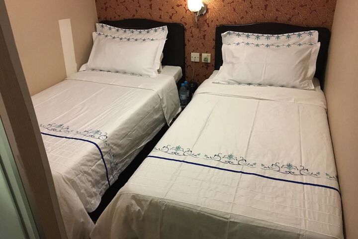 Room 54 of 73