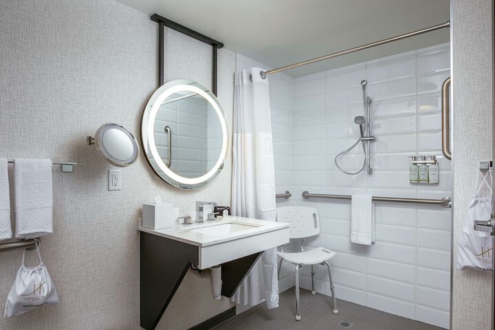 Bathroom shower