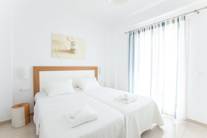 Room 10 of 56