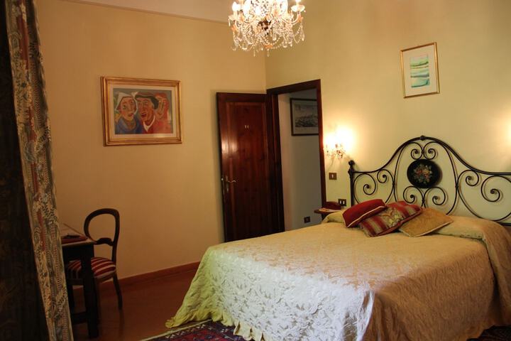Room 57 of 147