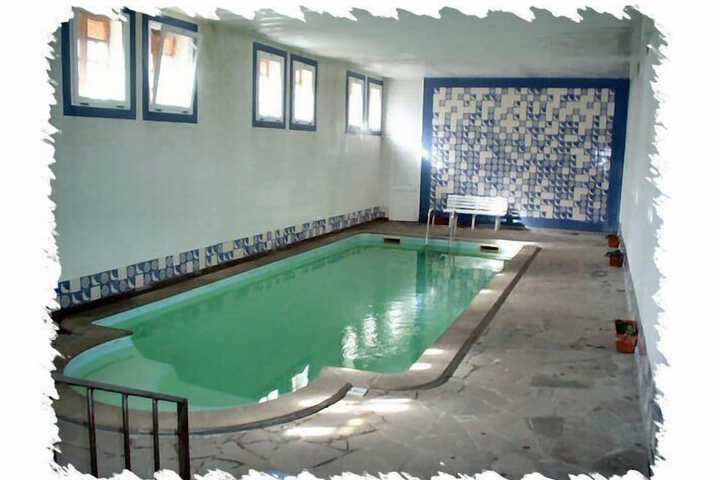 Pools & Facilities