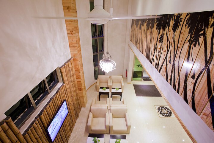 Hotel Lobby