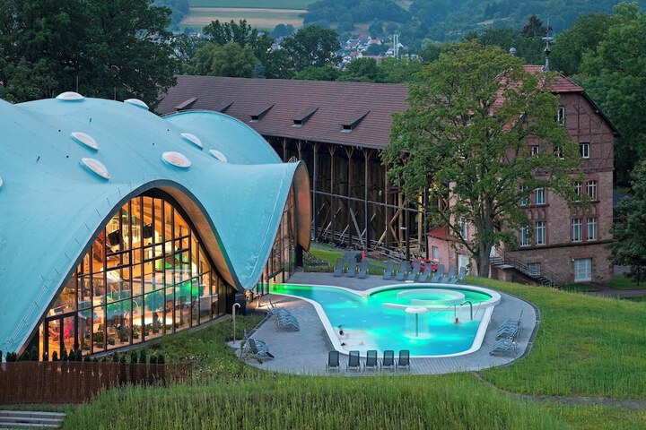 Pool Hotel