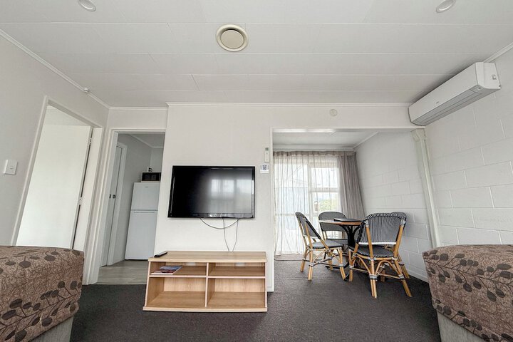 Room 48 of 92