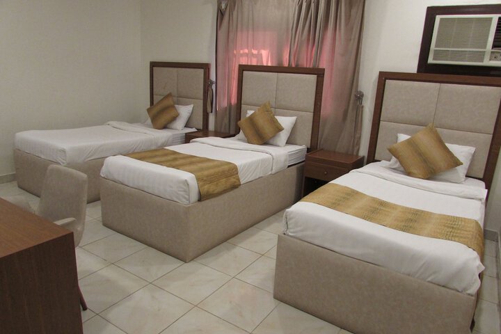 Room 5 of 25