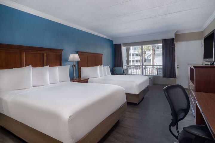 2 Queen Beds No Elevator (6 of 15)