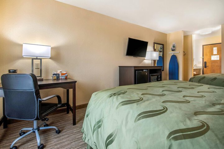 Room 21 of 43