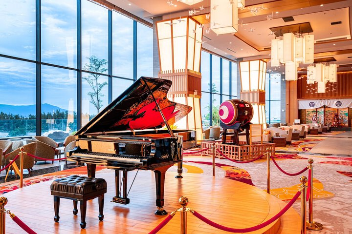 Guest Lobby