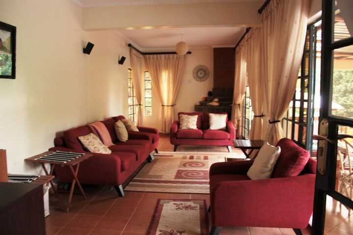Room 5 of 6