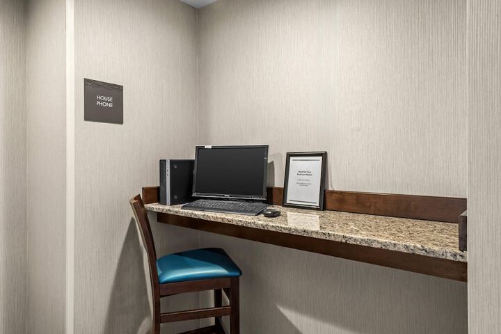 Business Center 69 of 72