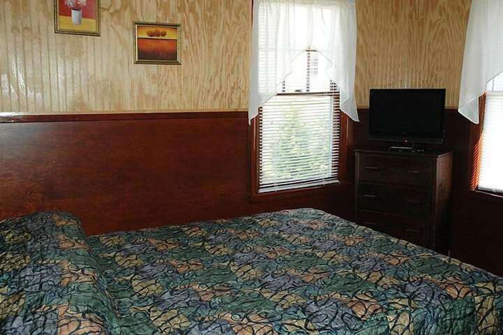 Room 42 of 93