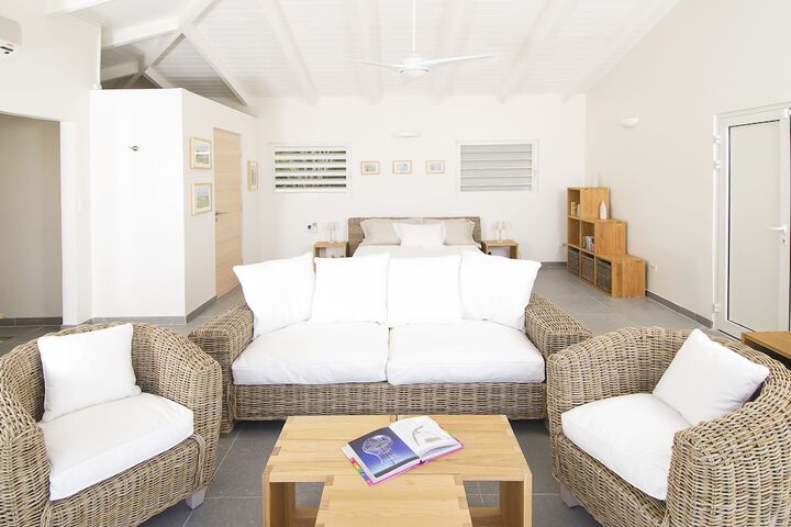 Room 3 of 49