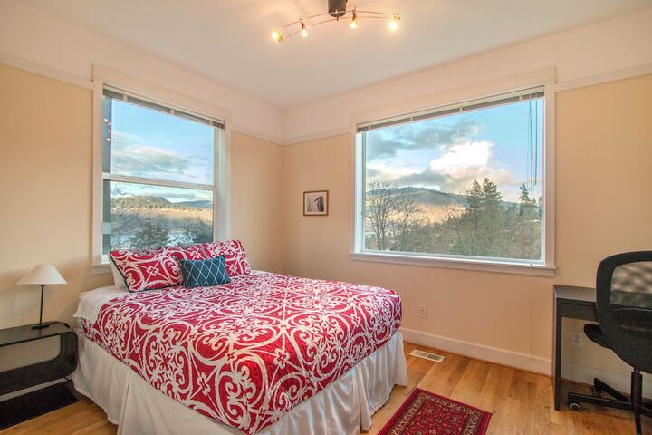 Room 5 of 24