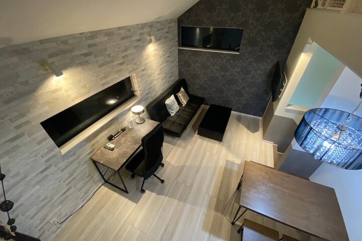Room 19 of 143
