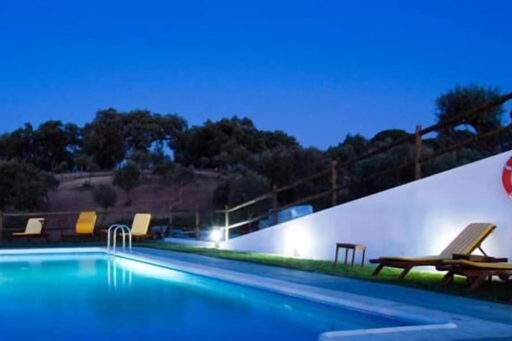 Pool 19 of 49