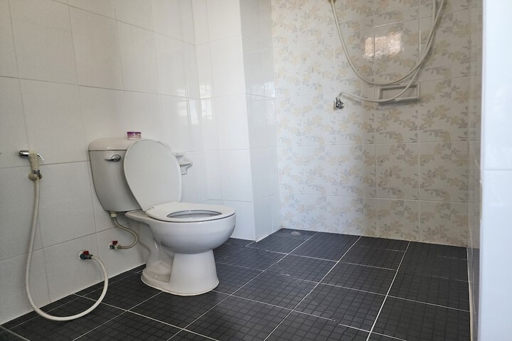 Room 44 of 72