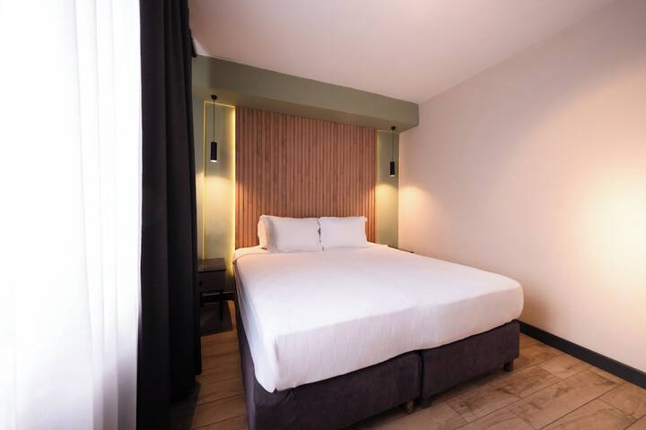Room 36 of 82