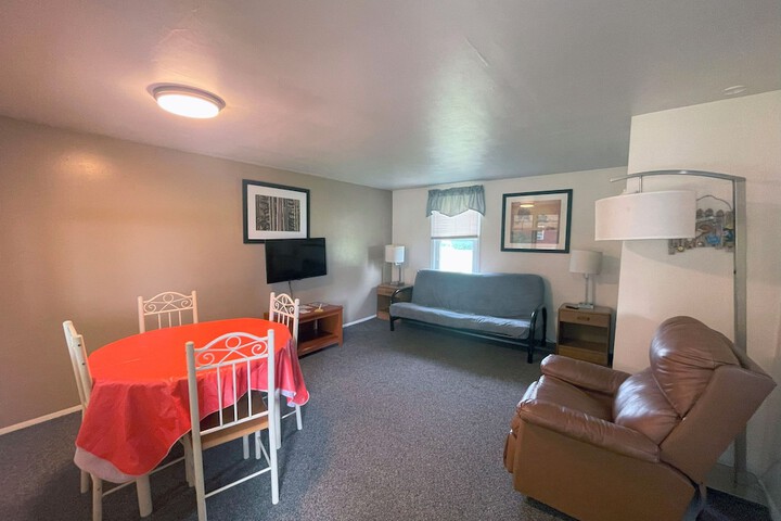 Room 61 of 104