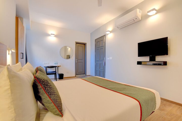 Room 6 of 44