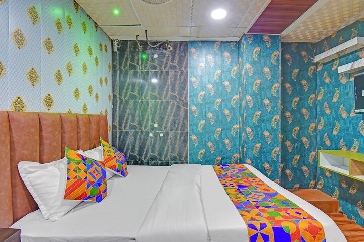 Room 14 of 26
