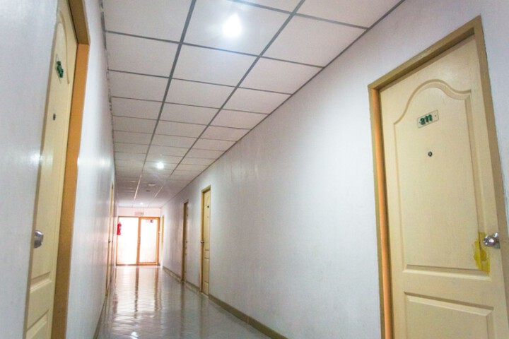 Ballroom/Hall 24 of 33