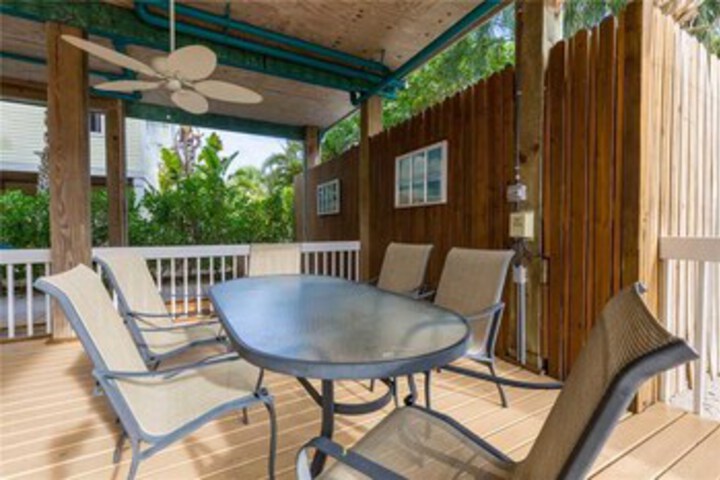 Terrace/Patio 37 of 38