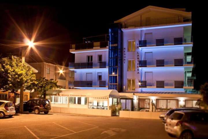 Hotel 31 of 31