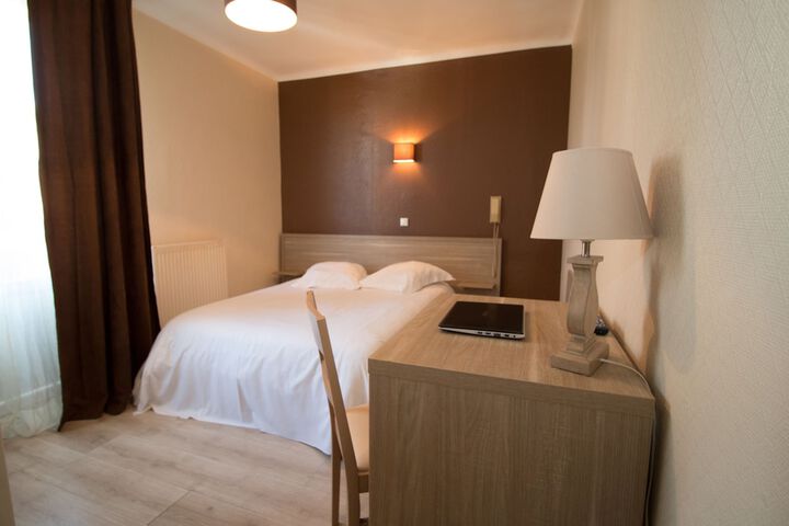 Room 7 of 45