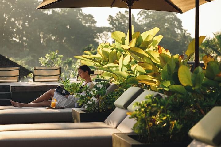 Sundeck 60 of 64